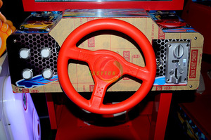 เครื่องเล่นเกมอาร์เคด Outrun อุปกรณ์เกมแข่งรถ วิดีโอเกมคอนโซลจำลอง เครื่องเกมอาร์เคดรถแข่งสำหรับเด็ก - Product Image 4