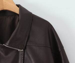 PB & <span class=keywords><strong>ZA</strong></span> แจ็กเก็ตหนังมีกระเป๋าสไตล์เรโทรลำลองทรงหลวมสำหรับผู้หญิงฤดูใบไม้ร่วง2025 - Product Image 6