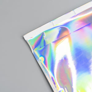 Bolsa de Envío Láser Plateada de Lujo, Bolsa de Embalaje de Ropa con Logotipo Personalizado Impreso, Bolsa de Envío Holográfica con Cinta de Sellado - Product Image 5