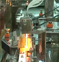 Ligne de production remplissante automatique de machine de cachetage d'ampoule stérile en verre fournisseur