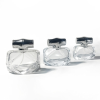Flacon de parfum en verre atomiseur vide de luxe sur mesure, forme unique, 30 ml, 50 ml, 80 ml