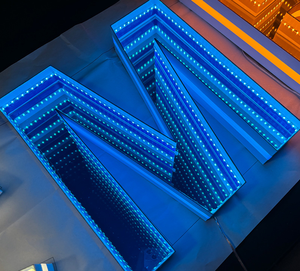 Lettres miroir infinies personnalisables, enseignes lumineuses colorées, néons et miroirs de tunnel virales - Product Image 5