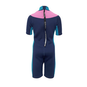 <span class=keywords><strong>Prix</strong></span> <span class=keywords><strong>de</strong></span> gros <span class=keywords><strong>Maillot</strong></span> <span class=keywords><strong>de</strong></span> <span class=keywords><strong>bain</strong></span> pour enfants tendance Logo personnalisé Garçons Filles Combinaison en néoprène courte Combinaison <span class=keywords><strong>de</strong></span> surf - Product Image 3