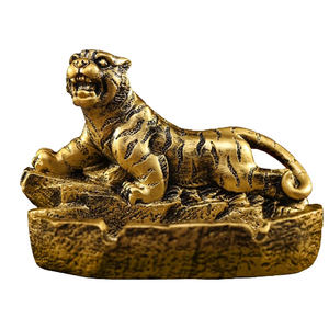 Personnalisé cheval tigre résine décoratif tortue escargot animal cendrier ameublement homme anniversaire fête des pères cadeau cendrier - Product Image 1