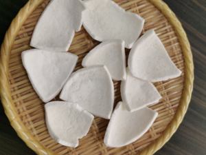 Ycoyco 50g Noix de <span class=keywords><strong>coco</strong></span> séchée par congélation FD en tranches 10-12mm Goût sucré Prête à consommer Emballage cadeau - Product Image 5