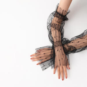 Elegantes Mangas Desmontables de Encaje con Delicados Volantes en <span class=keywords><strong>los</strong></span> Puños, Diseño Transparente y Cierre Elástico para un Accesorio Único - Product Image 2