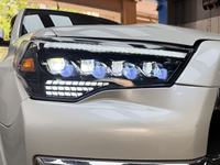 Phares LED à 4 Yeux Améliorés, Vente Directe Usine, Accessoires Extérieurs pour Toyota 4Runner 2014-2024