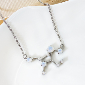 Collar con Colgante de los 12 Signos del Zodiaco, Ópalo Rosa Nano Redondo con Incrustaciones, para Uso Diario de Mujeres - Product Image 1