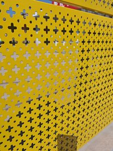 304 316 Stainless Steel Round Hole Galvanized <strong>Perforated</strong> Mesh <strong>Sheet</strong> Corrosion Resistance For Fence - Product Image 4