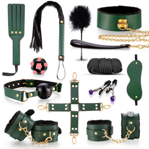 Ensemble de 12 accessoires de bondage en cuir rouge pour adultes, jouets sexuels - Product Image 4