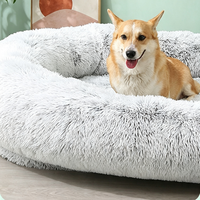 Lit pour chien ovale en peluche très populaire, canapé moelleux amovible et lavable pour animaux de compagnie, lit spacieux pour câliner pour grands chiens et propriétaires d'animaux