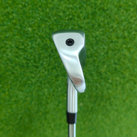 Mini ensemble de clubs de fer de golf forgés droitiers avec logo personnalisé tête de fer fraisée d'usinage CNC avec poignée en caoutchouc