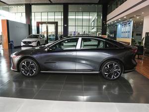 Nouvelle Voiture Électrique Mazda EZ-6 2026 Purement Électrique 480 <span class=keywords><strong>Air</strong></span>+ Berline 5 Portes, 5 Places, Nouvelle Voiture Chinoise pour les Trajets Quotidiens - Product Image 2