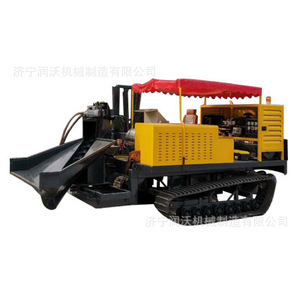 Paveuse autotractée pour la formation de bordures et de canaux de drainage en béton dans les zones montagneuses - Product Image 2
