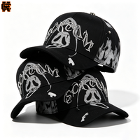 Casquette de baseball noire à 6 panneaux, effet vieilli, avec motif de masque et imprimé flamme, œillets métalliques, visière courbée, style streetwear, vente en gros