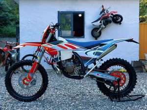 Moto tout-terrain Hengjian S7-MT250 Pro à deux temps 250CC en provenance de Chine continentale - Product Image 2