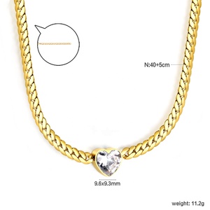 Nouveau Collier Chaîne Cubaine Plate et Épaisse en Acier Inoxydable Plaqué Or PVD, avec Cœur Vert en Zircon, pour Femme - Product Image 3