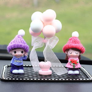 Figurines <span class=keywords><strong>de</strong></span> couple <span class=keywords><strong>de</strong></span> dessin animé mignonnes, <span class=keywords><strong>décoration</strong></span> intérieure <span class=keywords><strong>de</strong></span> voiture, artisanat, <span class=keywords><strong>décoration</strong></span> <span class=keywords><strong>de</strong></span> gâteaux, ornements en résine, artisanat - Product Image 4