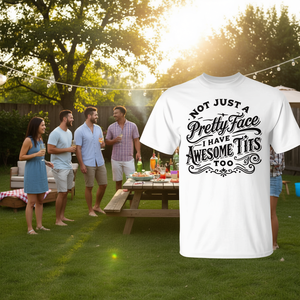 No solo una cara bonita, también tengo unos senos geniales, camiseta, ropa para parejas. - Product Image 1