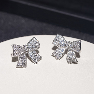 Orecchini a perno con fiocco da donna, design delicato e dolce, accessori moda per l'uso quotidiano - Product Image 6
