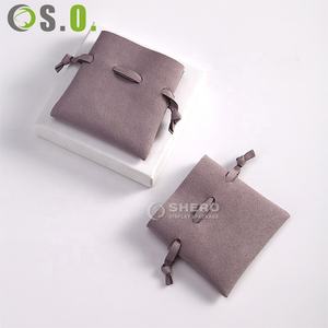 กระเป๋าผ้าไมโครไฟเบอร์กำมะหยี่สำหรับใส่ของขวัญกระเป๋าหูรูดกระเป๋าเครื่องประดับกำมะหยี่โลโก้ออกแบบได้ตามต้องการ - Product Image 6