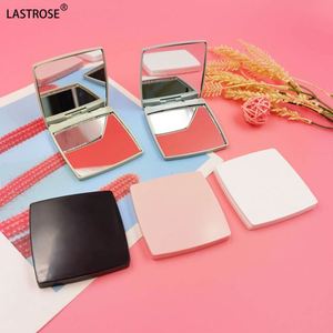 Mini Espejo de Maquillaje Plegable Portátil, Diseño Cuadrado Simple, Pinzas para Pestañas de Plástico, Producto Nuevo al por Mayor - Product Image 5