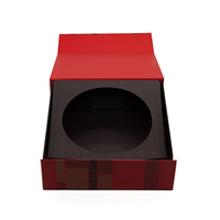 Fabricant écologique Emballage de cadeau de luxe avec logo personnalisé Truffe Boîte de chocolat rouge à fermeture magnétique de luxe en papier rigide