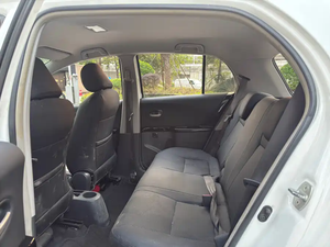 <span class=keywords><strong>Toyota</strong></span> <span class=keywords><strong>Yaris</strong></span> 1.6G NA <span class=keywords><strong>2011</strong></span> de Segunda Mano, Confiable, en Estado Deportivo, con ABS, EBD, Asistencia de Frenado, Fácil de Estacionar, Hatchback Urbano - Product Image 5