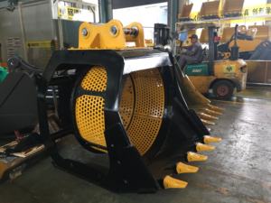 غربال دوار للصخور من CE MONDE، دلو فرز التربة للحفارات بأحجام شبكية مخصصة مع محرك ومضخة - Product Image 4