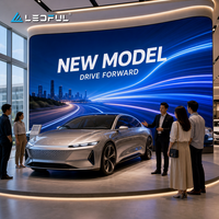Écran LED d'intérieur P1.86 pour lancement de showroom automobile avec raccordement sans soudure, signalisation numérique à installation fixe