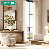 Ensemble de canapés et fauteuils classiques de luxe en tissu pour salon, avec coussins de dossier capitonnés, mobilier d'intérieur en peau de mouton, structure en bois pour villa