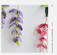 Tige de fleur artificielle Medinilla Magnifica de 110 cm, branche de vigne de rose suspendue à 2 têtes en soie pour décoration de plafond de mariage et de la maison