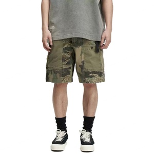 กางเกงขาสั้นคาร์โก้ผ้าฝ้ายคุณภาพสูงสั่งทำขายส่ง กางเกงขาสั้นทรงหลวมแบบลำลอง กางเกงเบอร์มิวดา กางเกงขาสั้นลายพรางสำหรับผู้ชาย - Product Image 3