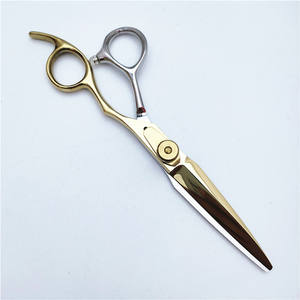 กรรไกรตัดผมสองสี C56 ขนาด 62 มม. กรรไกรซอยผมสำหรับคนถนัดขวา ใช้ในร้านเสริมสวย ใบมีดมาตรฐาน - Product Image 3