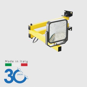 Sistema de Ventilación e Iluminación para Caja de Camión B360.FAN - Brazo de Doble Bisagra, Extensión de 1000 mm, Acero Pintado - Product Image 1