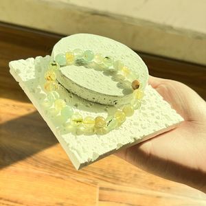 Bracelet en pierre naturelle avec perles de verre colorées, bijoux Feng Shui pour l'alignement et la prospérité, pour les grossistes, option d'expédition assurée - Product Image 4