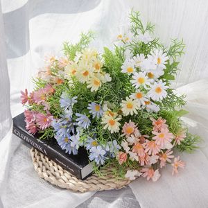 คาลลาฟลอรัลช่อดอกเดซี่ประดิษฐ์สีขาวสีชมพูสีเหลืองสีฟ้าตกแต่งงานแต่งงานตกแต่งบ้าน MW66895 - Product Image 1