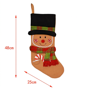 Calcetín Navideño con Diseño de Hombre de Jengibre, Tela a Cuadros, Bolsa de Regalo para Dulces, Decoración para Chimenea, Árbol de Navidad o Pared - Product Image 6