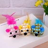 Jouet pour chat en peluche durable et résistant aux morsures, souris interactive multicolore à plumes pour chats d'intérieur et multi-chats