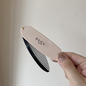 Peigne pliant vintage français en plastique, élégant et polyvalent, plus de 20 cm, rose, idéal pour les cadeaux - Product Image 2