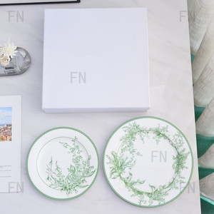 Wholesale Gold Rim Pink Bone China Ceramic Charger Dishes Wedding Decor Plates with Custom Logo - Product Image 4