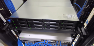 เซิร์ฟเวอร์จัดเก็บข้อมูลระบบเครือข่ายแบบไร้ RS2423 + RS2423RP 12อ่าวของแท้ใหม่ - Product Image 4