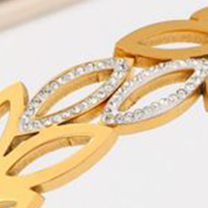 Bracciale in Acciaio Inossidabile Placcato Oro con Motivo a Foglia, Catena alla Moda Unisex, Gioiello Regalo - Product Image 5