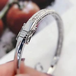 Xinfly Wholesale Italian 18K <b>Solid</b> <b>Gold</b> 1.2ct Diamonds <b>Bangle</b> Fashion Trend Fine Jewellery <b>Bangle</b> for Women Gift - Product Image 2