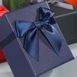 Bán Buôn Bowknot Cứng Nhắc Vuông Bao Bì Hộp Với Có Thể Tái Chế Bìa Tùy Chỉnh Thiết Kế Đối Với Trang Sức & Đồng Hồ - Product Image 5