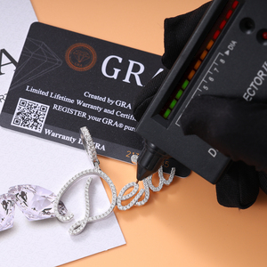 Nuova <span class=keywords><strong>Collana</strong></span> Personalizzata <span class=keywords><strong>con</strong></span> <span class=keywords><strong>Nome</strong></span> <span class=keywords><strong>in</strong></span> Lettere Corsive Iced Out, Ciondolo <span class=keywords><strong>in</strong></span> <span class=keywords><strong>Argento</strong></span> <span class=keywords><strong>925</strong></span> <span class=keywords><strong>con</strong></span> Moissanite VVS D, Gioielli Hip Hop <span class=keywords><strong>con</strong></span> Catena a Corda - Product Image 2