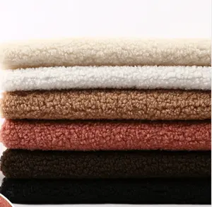 Vải Dệt Kim Cho Áo Khoác Bán Buôn <span class=keywords><strong>Polyester</strong></span> Siêu Mềm Giá Rẻ Len Sherpa Boucle Lông Cừu 100% <span class=keywords><strong>Polyester</strong></span> Đồng Bằng Vải Nhung - Product Image 1