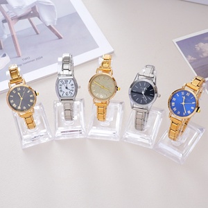 Nuevo Reloj de Pulsera Italiano con Dijes, Eslabones de Acero Inoxidable Plateado y Dorado, Reloj Italiano con Dijes y Diamantes - Product Image 6