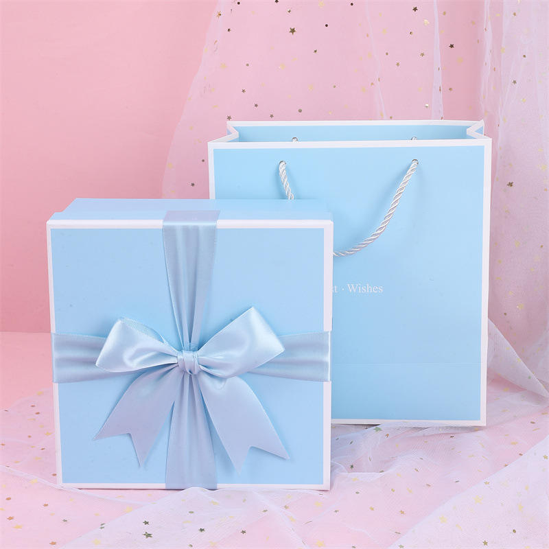 Blue bow; 20.5*20.5*10 (gift box + Gift Bag)