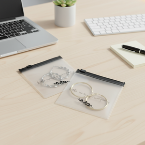 Bolsa de Plástico Esmerilada con Cierre Personalizada, Tamaño Pequeño 10*10cm, Bolsa Esmerilada <span class=keywords><strong>para</strong></span> Empaque de Joyería, Aretes y Logotipos - Product Image 1